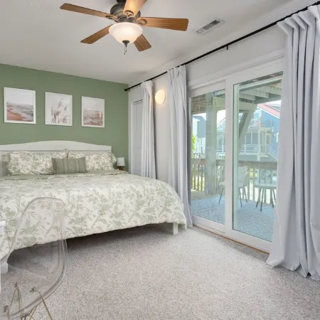 Paradise at The Point - Relaxing Home Steps to Beach + Sunsets + Ocean views