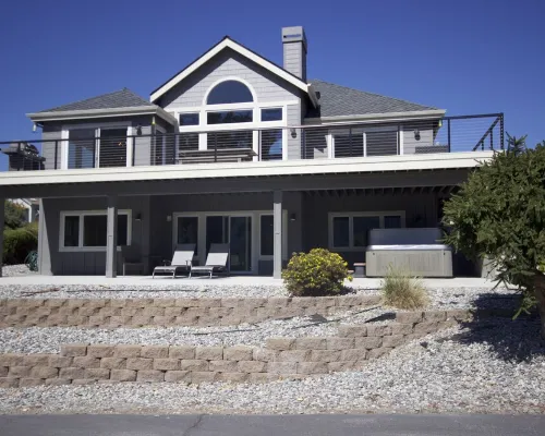Wapato Point Bear Mountain Retreat - Views + Resort Access Hotels in Manson