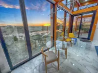 Pedernales River Guesthouses - BLUE