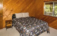 Nestled in the forest. Hotels near Lakes Trail in Sequoia National Park