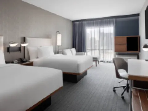 コートヤード バイ マリオット ランシング ダウンタウン ランシングのホテル