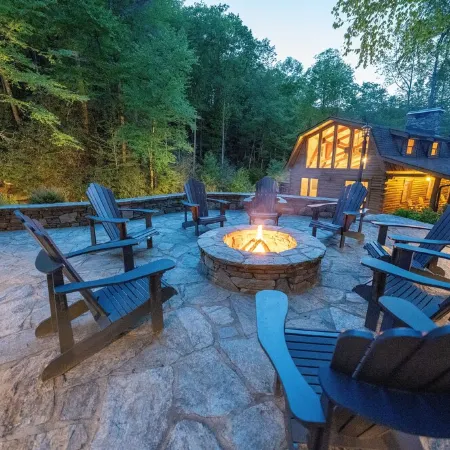 Luxury Mountain Cabin On 320+ Acres Near Asheville, Lake Lure & Hendersonville