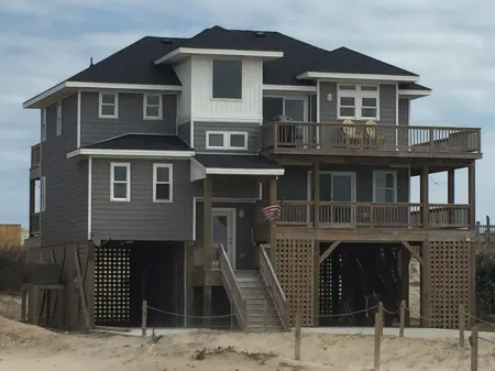 Newly Updated Beautiful 4BR Oceanfront Home with Pool & Hot Tub