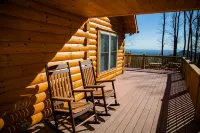 #1 VIEWS BLACK-MT.- LUX LOG ESTATE. / HOT TUB / GAME ROOM / PET FRIENDLY / GATED