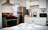 King Bed / Coffee Bar / Meditation Room / Remote Work / PacMan / 30min to NYC