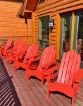Mountain Ski House w/hot tub, wrap around deck, panoramic views! Hotels in Madison