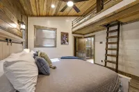 Luxury Cabin, 2 BR 2.5 Bath, Sleeps 9 max, 2 Pets Max with Pet Fee Hoteles en Condado de McCurtain