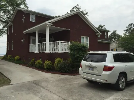 Fully Furnished Upstairs, Equipped Kitchen, Private Pier, Generac Generator