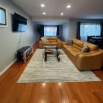 Spacious 4-bedroom house in charming Des Plaines with AC, WiFi Hotels in Elk Grove Township