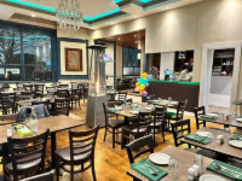 Green Ariana Hotel & Restaurant