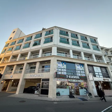 Gyeongpo Soo Hotel Отели рядом с достопримечательностью «Пляж Канмун»