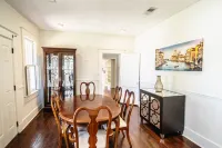 Belhaven Beauty  3Br/2BA Near Belhaven College & Med Center - 3-نجوم