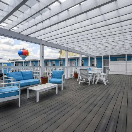 Madison Beach Motel