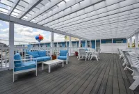 Madison Beach Motel