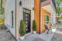 Spacious 3-bedroom house in marvelous Wichita with WiFi, AC
