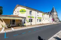 Logis Hôtel l'Oliveraie Hotels in Chateaubernard