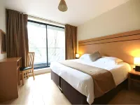 Lodge Drive Serviced Apartments
