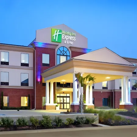 Holiday Inn Express & Suites HEARNE by IHG