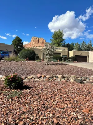 Serene Golfside Retreat Hotel a 