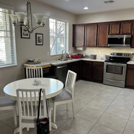 Charming 2-bedroom house in tranquil Gilbert with AC, WiFi Ex Access to the 202
