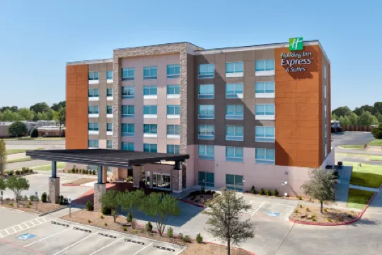 Holiday Inn Express & Suites MOORE by IHG