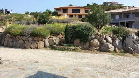 Villa with breathtaking sea and mountain views Отели в г. Сари-Соленцара