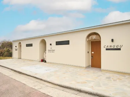 Okutass Resort Villa Bali (Awaji Island) Отели рядом с достопримечательностью «HELLO KITTY APPLE HOUSE»