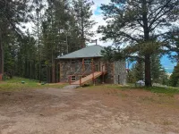 Real stone cabin, wake to million dollar views, abundant wildlife...