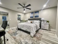 Wknd@Bernies 4 Bd-GAME ROOM, Roof Deck-H2O/Mtn View-Minutes to Water and Hot Tub