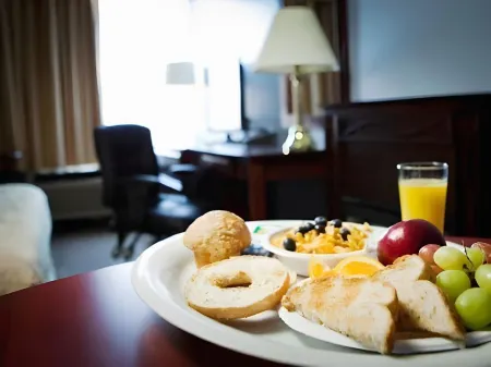 Repotel Henri IV Québec Отели рядом с Аэропорт Квебек