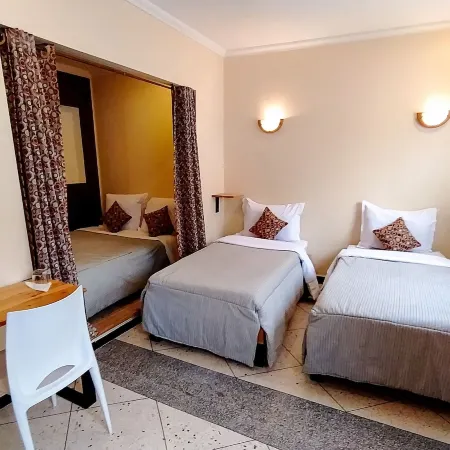 Hotel Grand Bassin Отели в г. Тлемсен