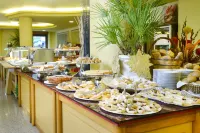 Hotel Oasis - Frühstück