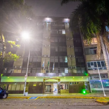 Hotel Golden Park Rio de Janeiro Aeroporto By Nacional Inn Отели рядом с достопримечательностью «Лестница Селарона»