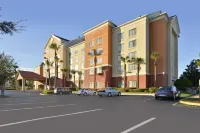 Comfort Inn & Suites Near Universal Orlando Resort-Convention Ctr Hotels in Orlando