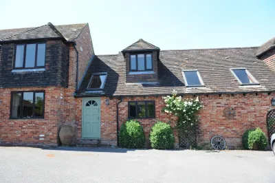 Northlands Farm & Lakes Hotel dekat Chichester Cathedral
