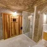 Roma Cave Suite