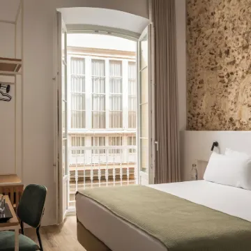 Bypillow Casa Gades Hotels near San Severiano Train Station