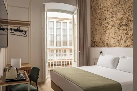 Bypillow Casa Gades Отели рядом с достопримечательностью «Torre Tavira»