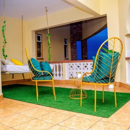 Lily Beachfront Apartments
