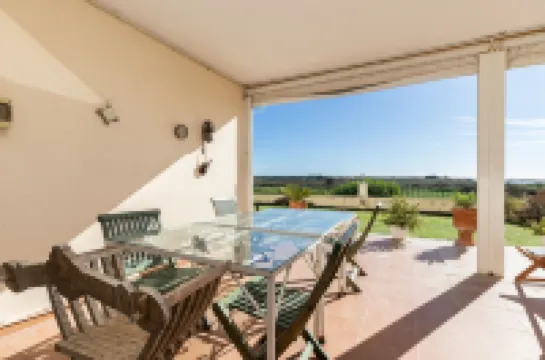 비치 프론트 뷰 아르마카오 데 페라 플랫, 테라스 있음