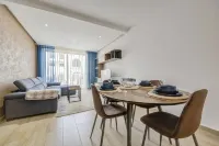 Beautiful 2 BDR Penthouse near Valletta sleeps 6 Hotel a Hamrun