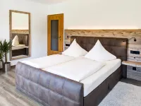 Hotel Garni "Café im Hamm" Hotels in Zell