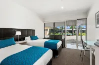Comfort Inn & Suites Manhattan Hotels in Windsor Gardens