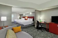 Courtyard Victoria Các khách sạn ở Victoria