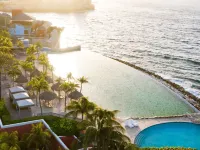 Renaissance Wind Creek Curacao Resort - ビーチサイド