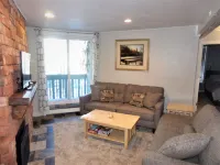 Three House 2 Bed 2 Bath Thwc Hotels in Wildernest