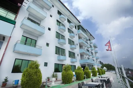 Bojinee Nagarkot Resort