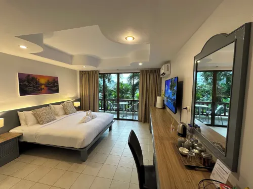Sea Hills Resort - Pemandangan Pantai