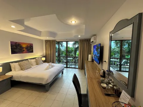 ซี ฮิลส์ รีสอร์ท