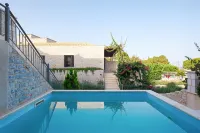 Margo Beach Hotel - Swimmingpools